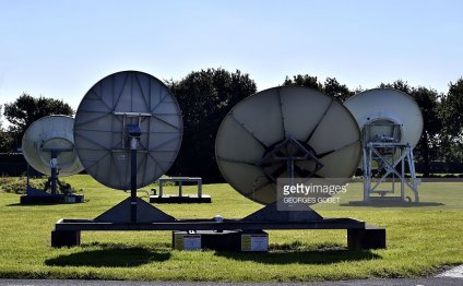 Shows reception antennas