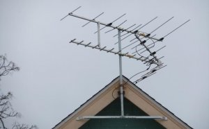 Large directional TV antenna